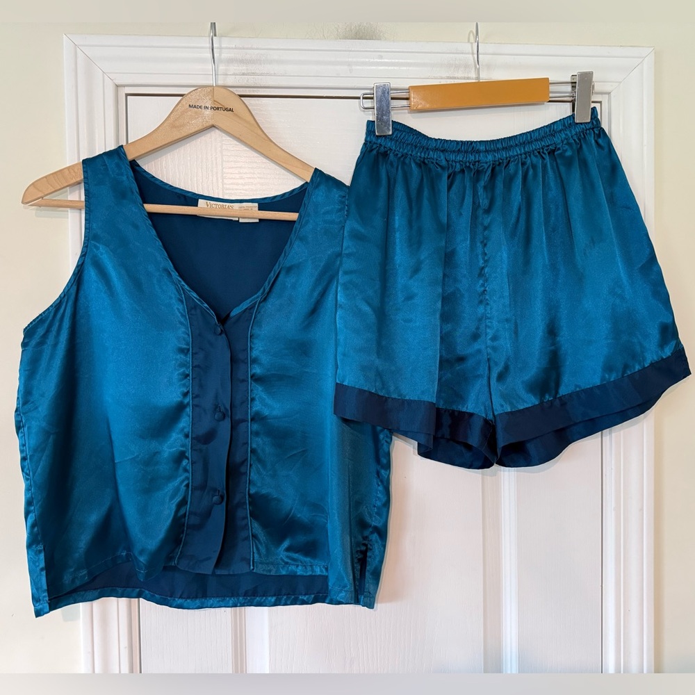 vintage ✨ Victoria’s Secret Gold Label Cami Set